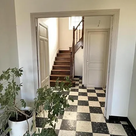 بيت للعطل A Nouste *