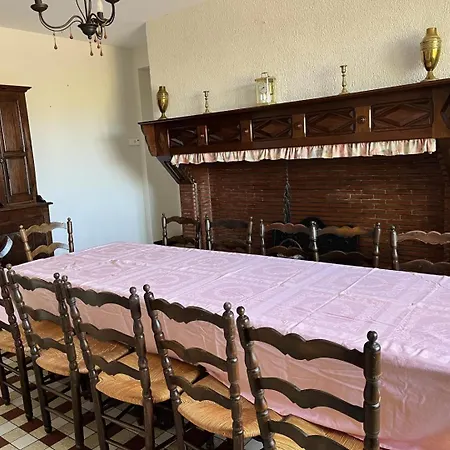 A Nouste بيت للعطل